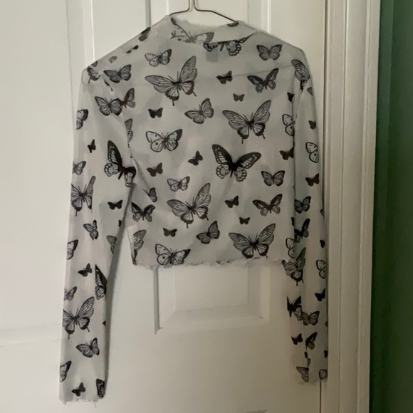 Mesh butterfly top with mock neck - Picture 2 of 3